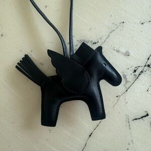 NEW HORSE PEGASUS BAG CHARM - ALL BLACK